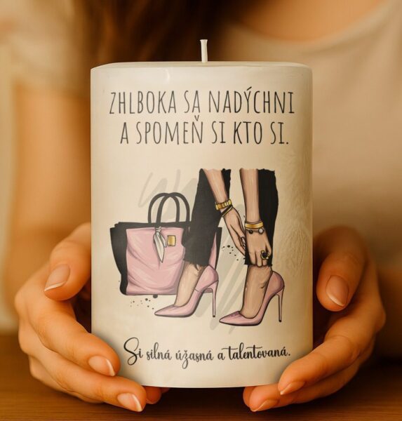 Dekoračná palmová sviečka - zhlboka sa nadýchni a spomeň si kto si.