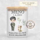 Sviečka na prvé sväté prijímanie – chlapec s čiernymi vlasmi a holubicou