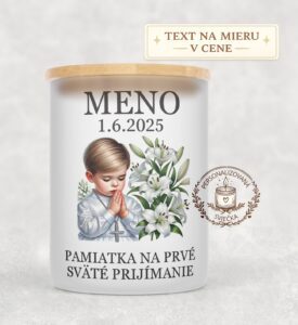 Sviečka na prvé sväté prijímanie – chlapec s blond vlasmi pri modlitbe a ľaliami
